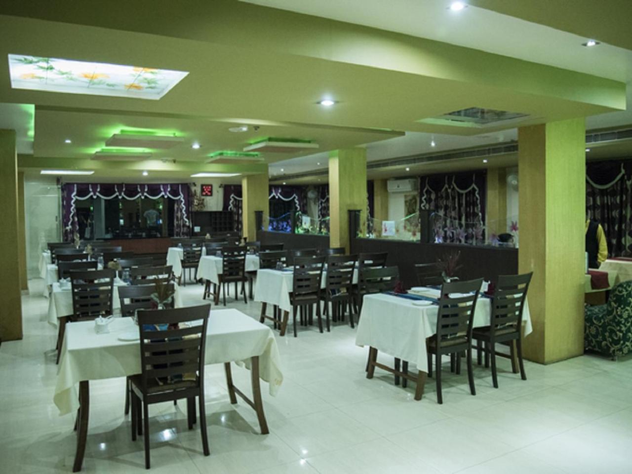Hotel Sunshine Baharampur المظهر الخارجي الصورة