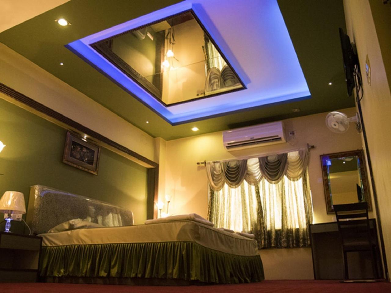 Hotel Sunshine Baharampur المظهر الخارجي الصورة