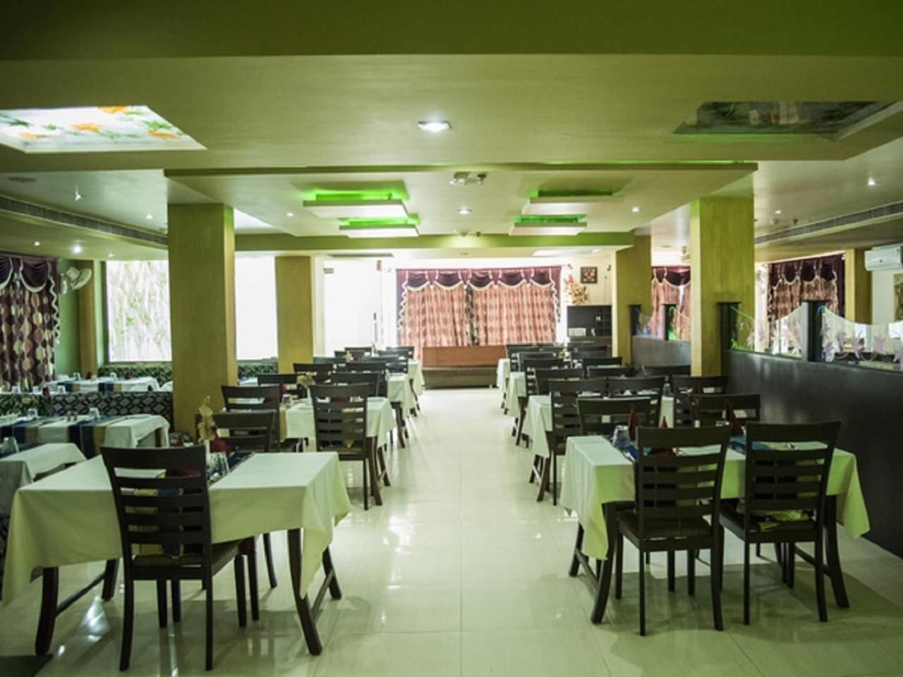 Hotel Sunshine Baharampur المظهر الخارجي الصورة